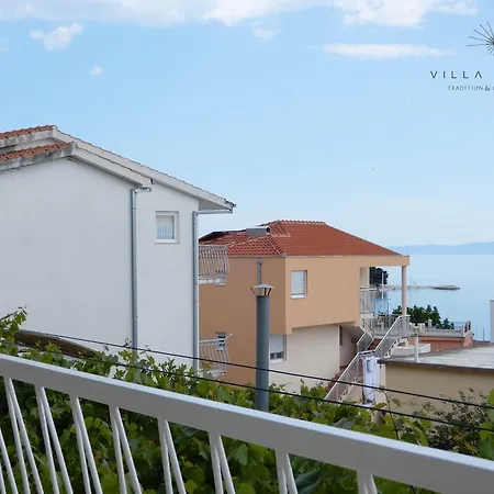 Oda ve Kahvaltı Ivona