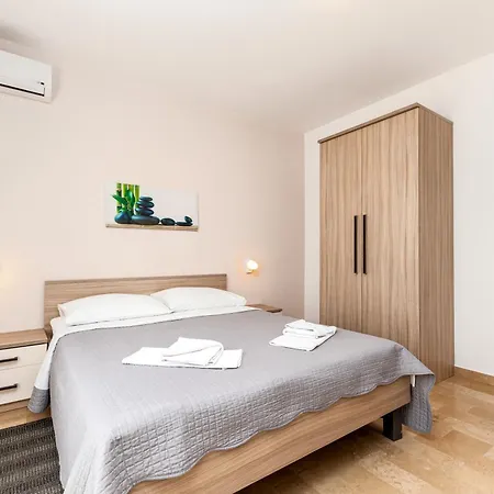 Frühstückspension Ivona Baška Voda