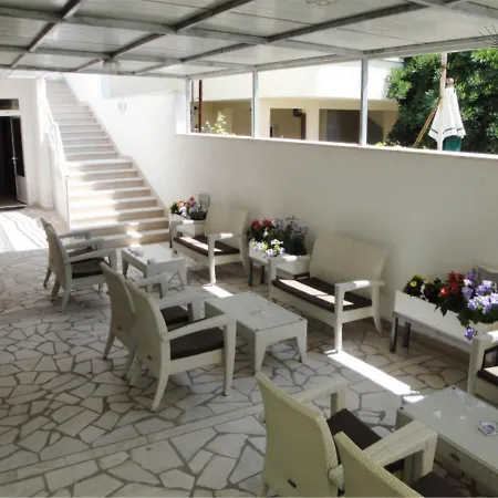Ivona Bed & Breakfast