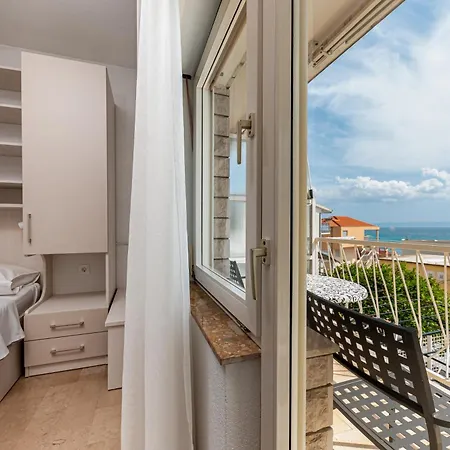Ivona Bed & Breakfast Baska Voda